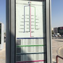 バス系統図。英語表記でとても見やすい。