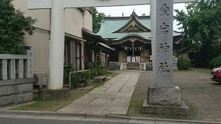 住宅街にある神社です
