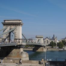 ケーブルカー乗り場から見たくさり橋