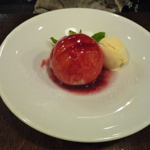 桃を使ったデザート