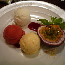 アイスクリームとパッションフルーツ