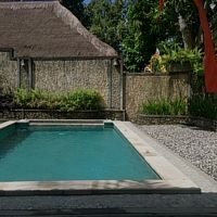 プライベートプール