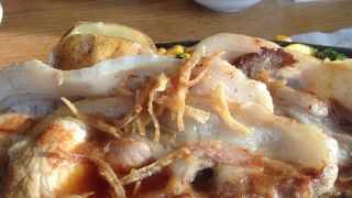 空港で食べる本格的なポークジンジャー