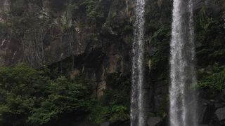 雨の日はくれぐれも足元要注意