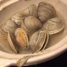 桑名の大蛤です　出汁が出たスープがまた美味しいです