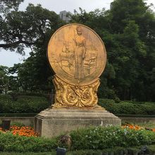 公園前通りは何度も歩いています。