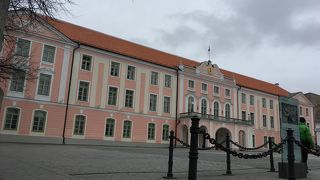 可愛いピンクの　トームペア城