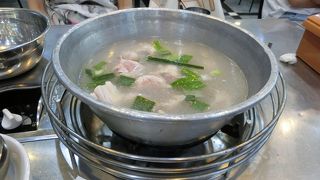 タッカンマリ横丁の中にある有名なお店です。