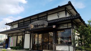 住宅街の100円ベーカリー