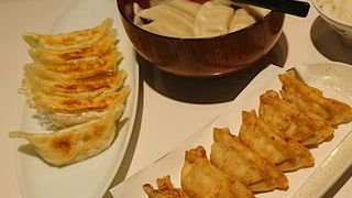 ウマイヤと読みます。