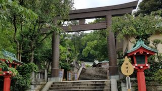 江島神社で最大のお宮