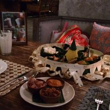 香辛料が少ないので胃に優しい。