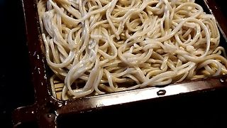 新宿郵便局の近くにありました