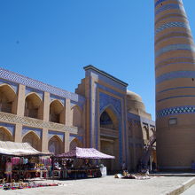 高いミナレット