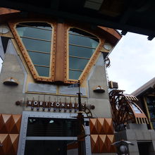 入口はアクアトビア側