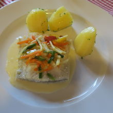 魚料理でもジャガイモは欠かせない