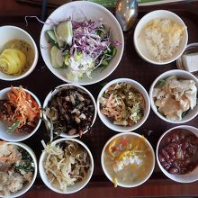 小鉢にたくさんとってみた