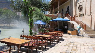 ウズベク料理のレストラン