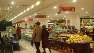 デパ地下で日本食品を購入