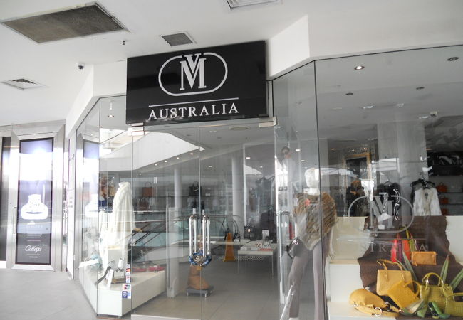 ヴィア ラ モーダ (マリーナ ミラージュ店)