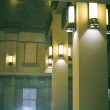 旧日本銀行広島支店、一階。