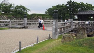 10年前に復元された新しい橋