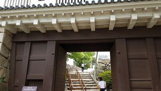 住居と藩庁を結ぶ通り道