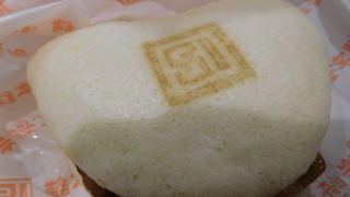 駅ビルで買って食べるならフードコートへ