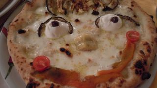 レ トレ ソレッレ