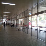 大谷地のバスターミナル