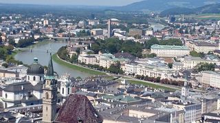 ケーブルカーで