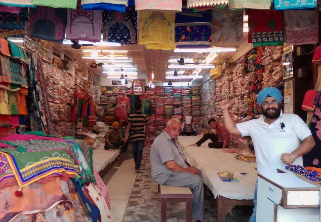 カトラ・ジャイマル・シング・バザール