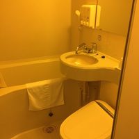 洗面台は小さすぎて使いにくい