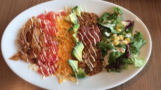 テラス席も気持ちいい～お洒落なカフェレストラン