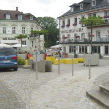 教区教会のほうから見た景観です。