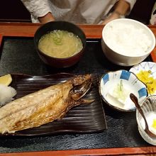 鯖の塩焼き定食