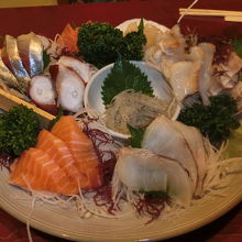 さしみ盛り合わせ