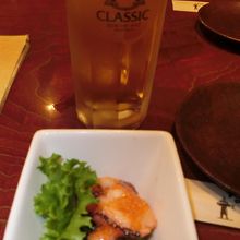 突き出しとサッポロクラシック