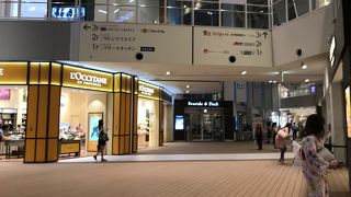 きれいなショッピングモール