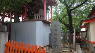小さな神社