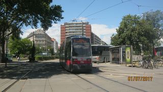 スマートな車体です。