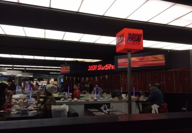 セント・パンクラス駅の中に入っている回転寿司のお店です