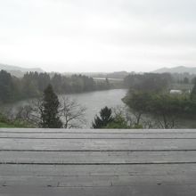 テラスからの最上川