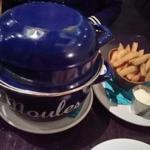 クイズ～大鍋の中身は何でしょうか？～