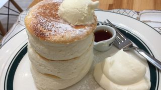 ふわふわのパンケーキ