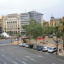 市庁舎のテラスから