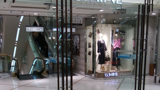 横浜駅に直結したルミネ横浜店