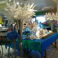 店内は楽しませていただける商品展示とディスプレイです