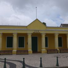 もちろんポルトガルの建築物もあちこちにあります。