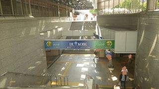 神戸駅の地下街です